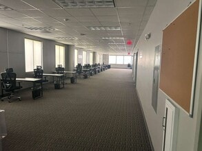 311-327 Providence Rd, Chapel Hill, NC for lease Interior Photo- Image 2 of 33