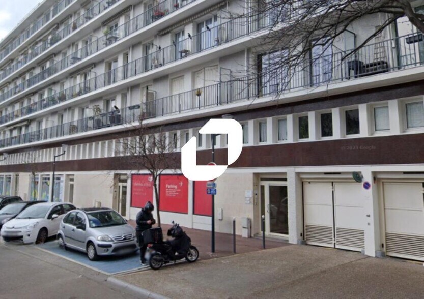 Office in Issy-les-Moulineaux for lease - Building Photo - Image 1 of 13