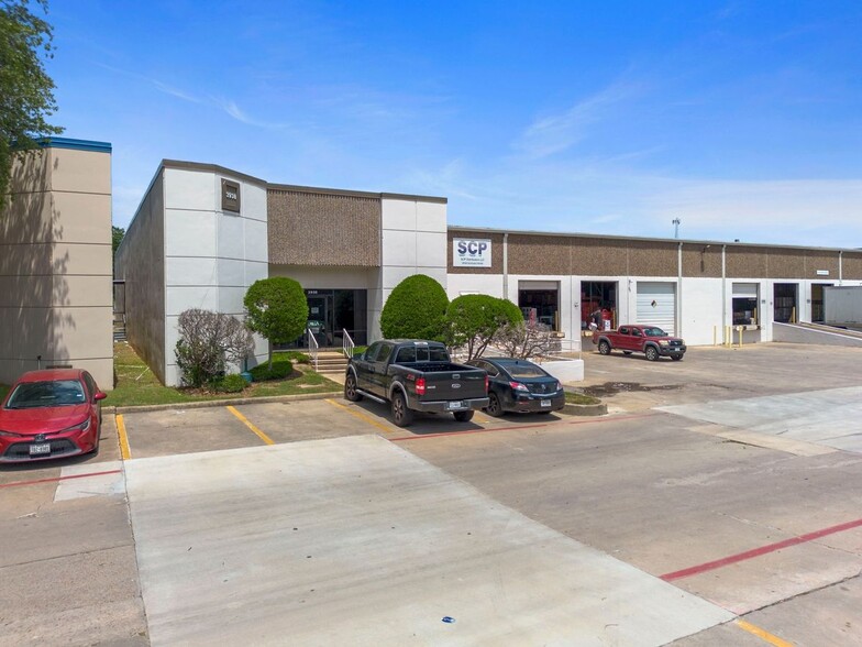 3912-3922 Dunvale Rd, Houston, TX for lease - Primary Photo - Image 1 of 3