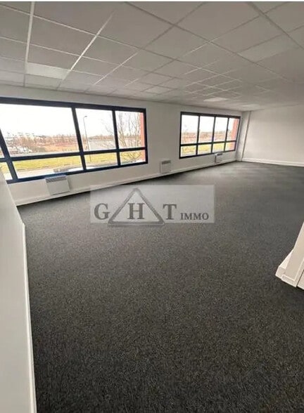 Flex dans Bussy-Saint-Georges à louer - Photo intérieure - Image 3 de 3