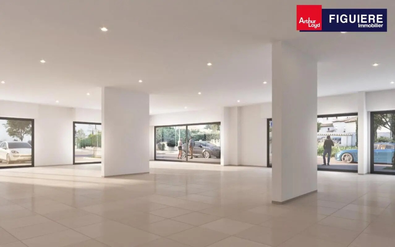 Retail in Istres for lease Building Photo- Image 1 of 15
