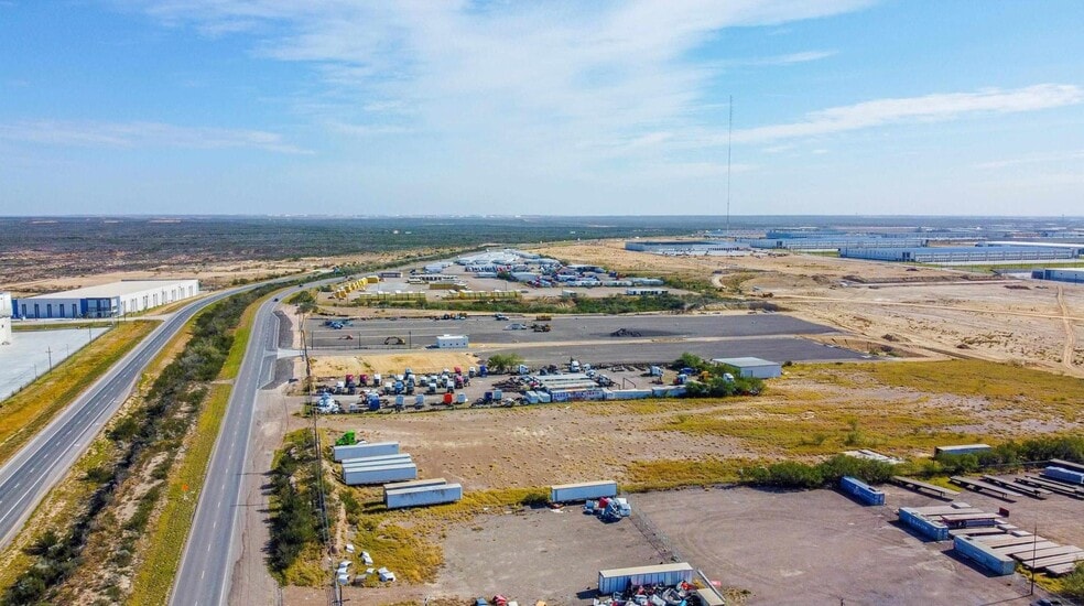 20018 FM 1472, Laredo, TX for lease - Lobby - Image 2 of 12