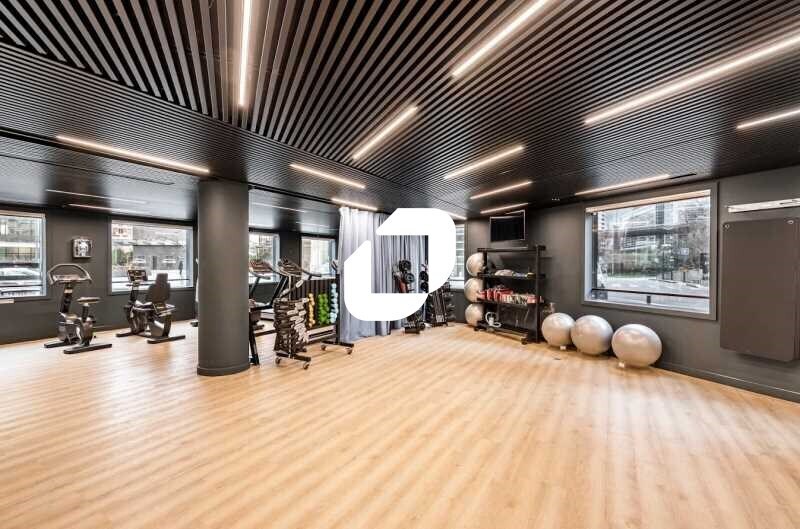 Office in Courbevoie for lease - Building Photo - Image 3 of 8