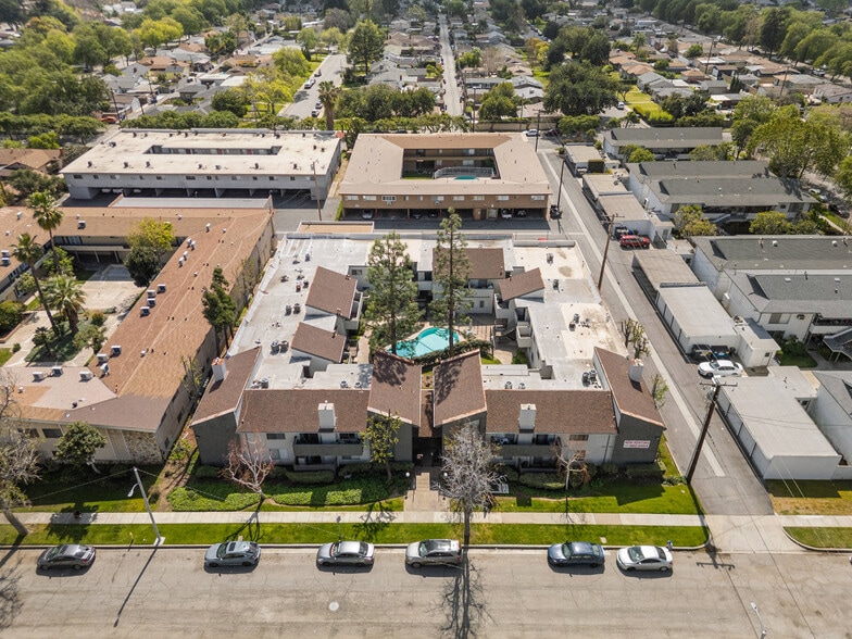 330 Amber Ct, Upland, CA for sale - Building Photo - Image 2 of 18