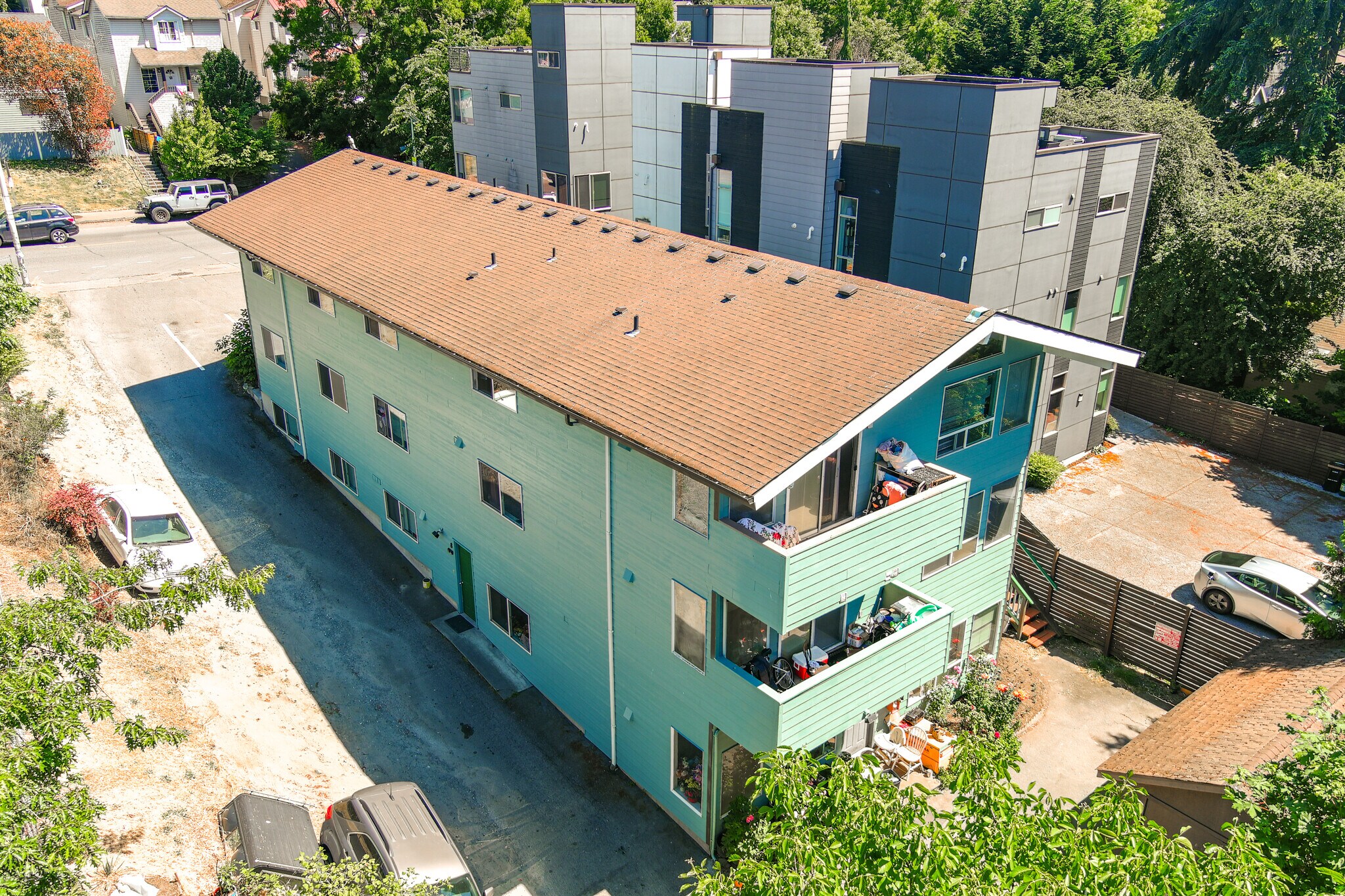 12741 35th Ave NE, Seattle, WA for sale Building Photo- Image 1 of 17