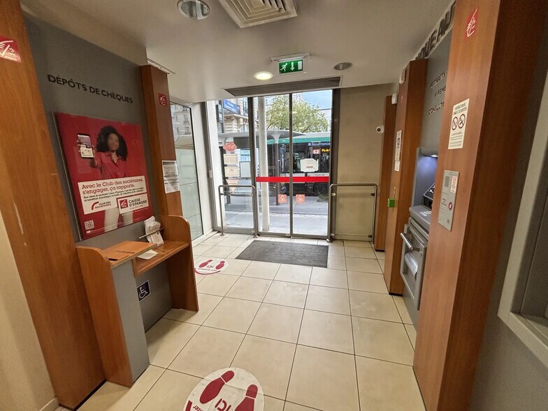 98 Rue Chardon-Lagache, Paris for lease - Building Photo - Image 3 of 20