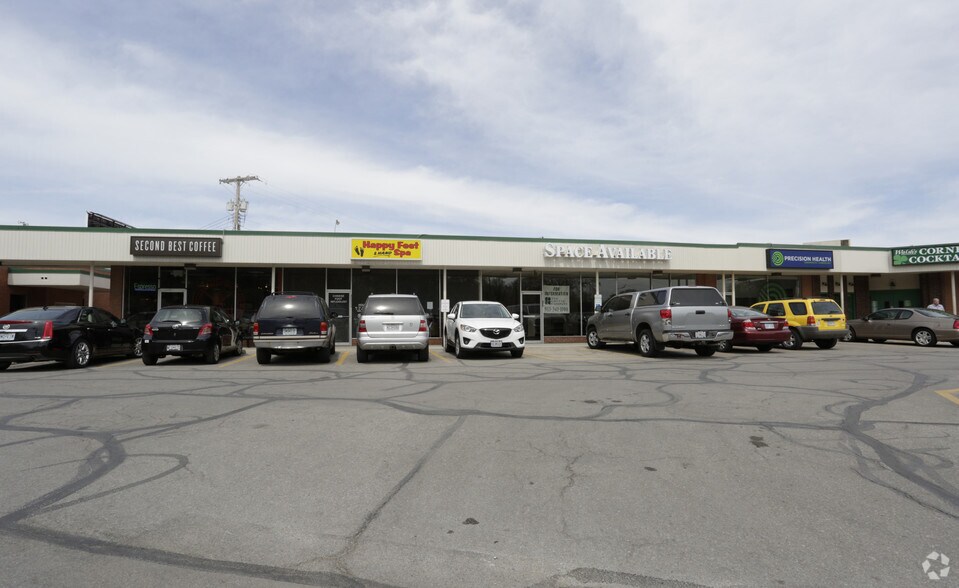 210-330 W 85th St, Kansas City, MO à louer - Photo du bâtiment - Image 3 de 6