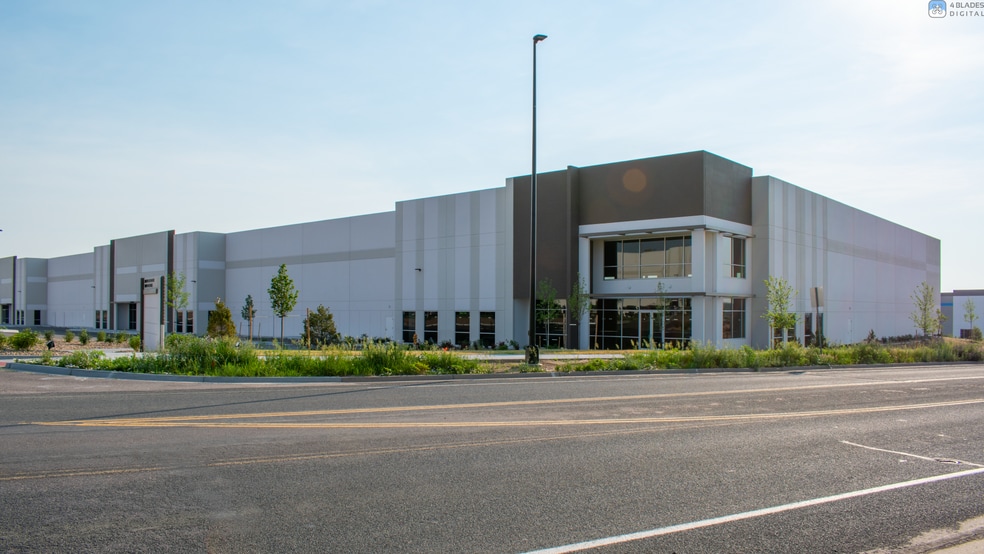 14251 E Otero Ave, Englewood, CO for lease - Primary Photo - Image 1 of 13