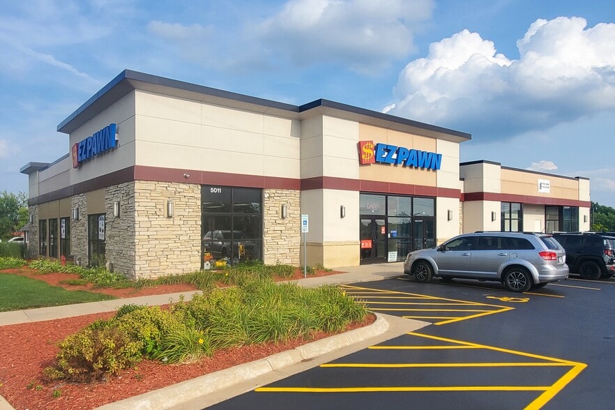 5011 E State St, Rockford, IL for lease - Building Photo - Image 1 of 2