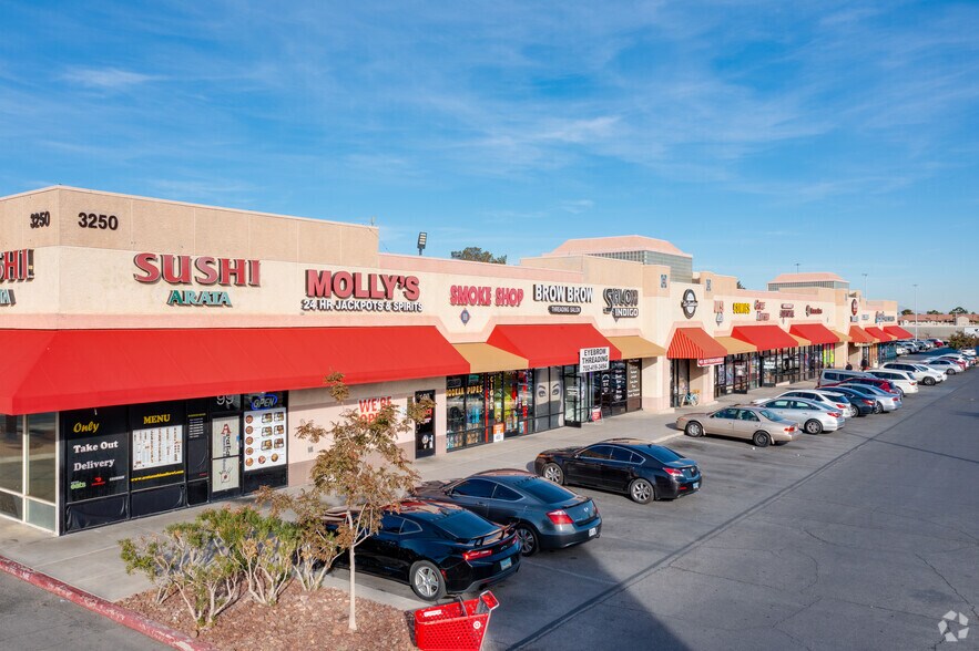 3250 N Tenaya Way, Las Vegas, NV for lease - Building Photo - Image 3 of 5