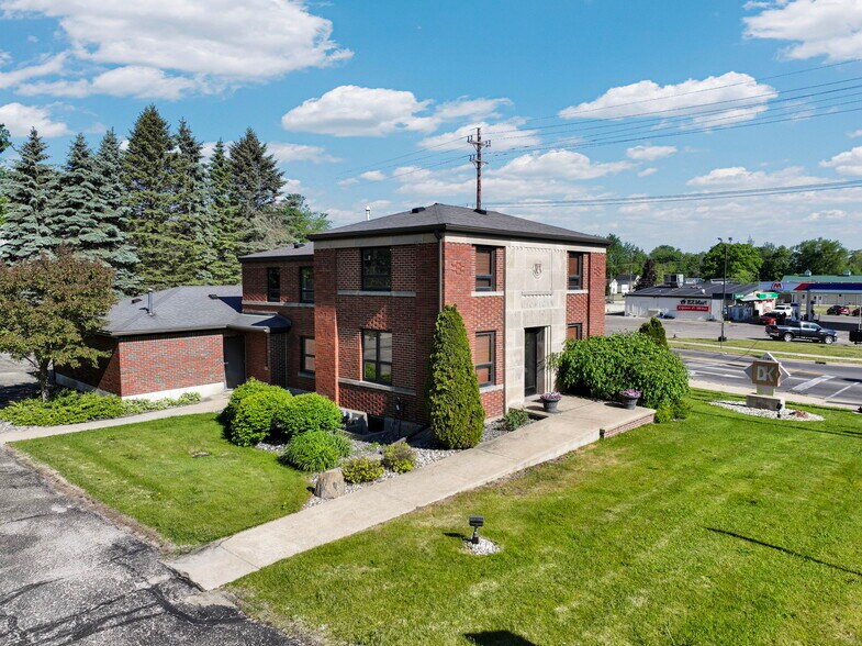 1104 S Mitchell St, Cadillac, MI for sale - Building Photo - Image 2 of 46