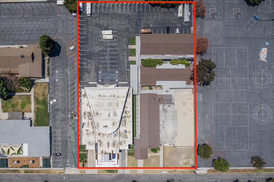 3435 San Anseline Ave, Long Beach, CA à vendre - Photo du bâtiment - Image 2 de 35