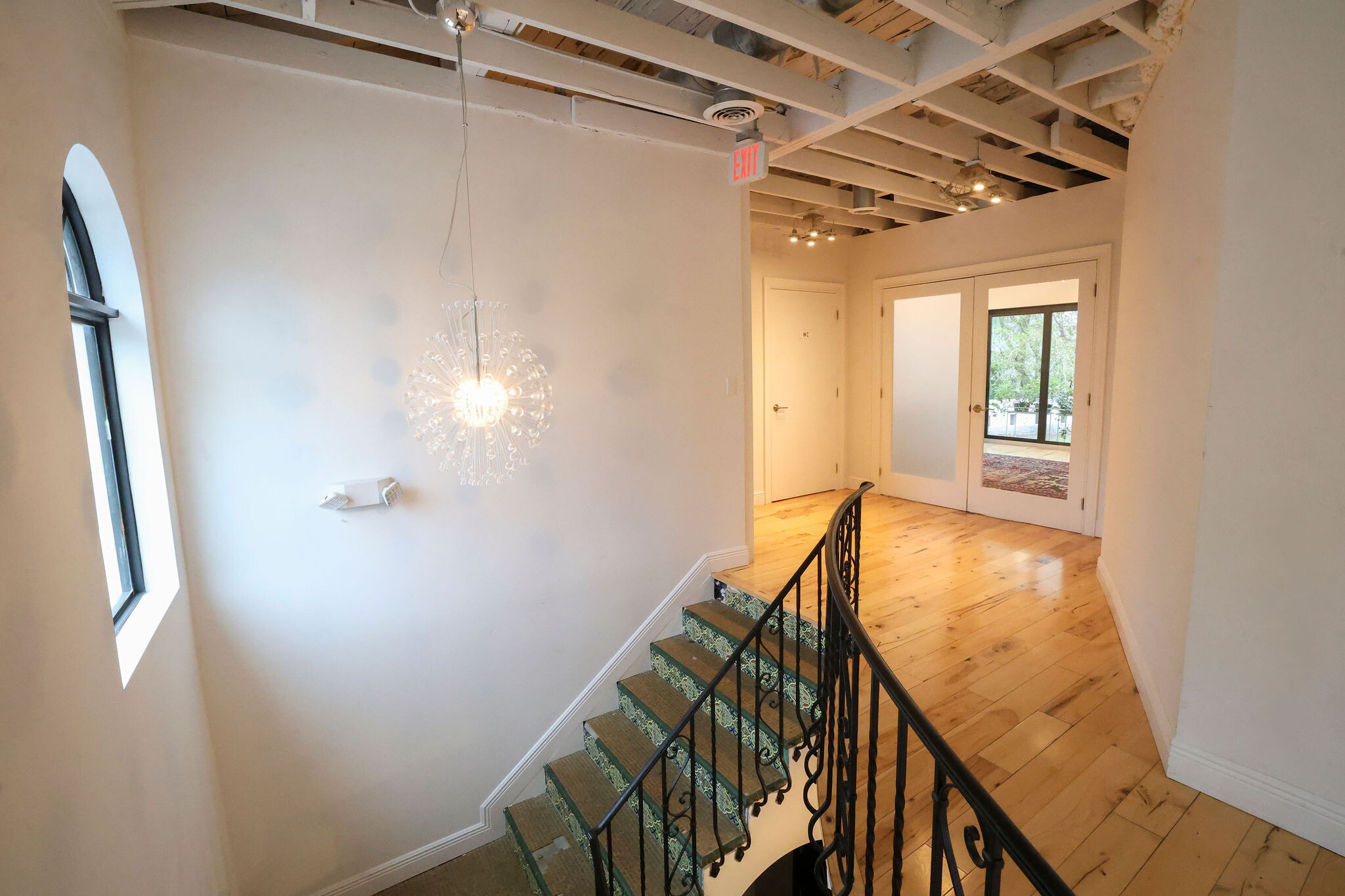 445 NE 56th St, Miami, FL for lease Interior Photo- Image 1 of 21