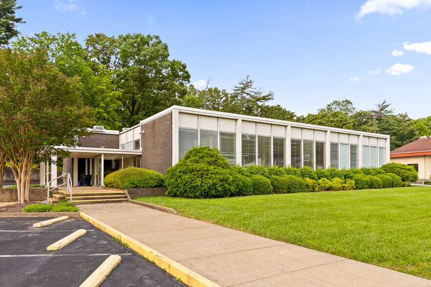3894 Hixson Pike, Chattanooga, TN à louer - Photo du bâtiment - Image 2 de 14
