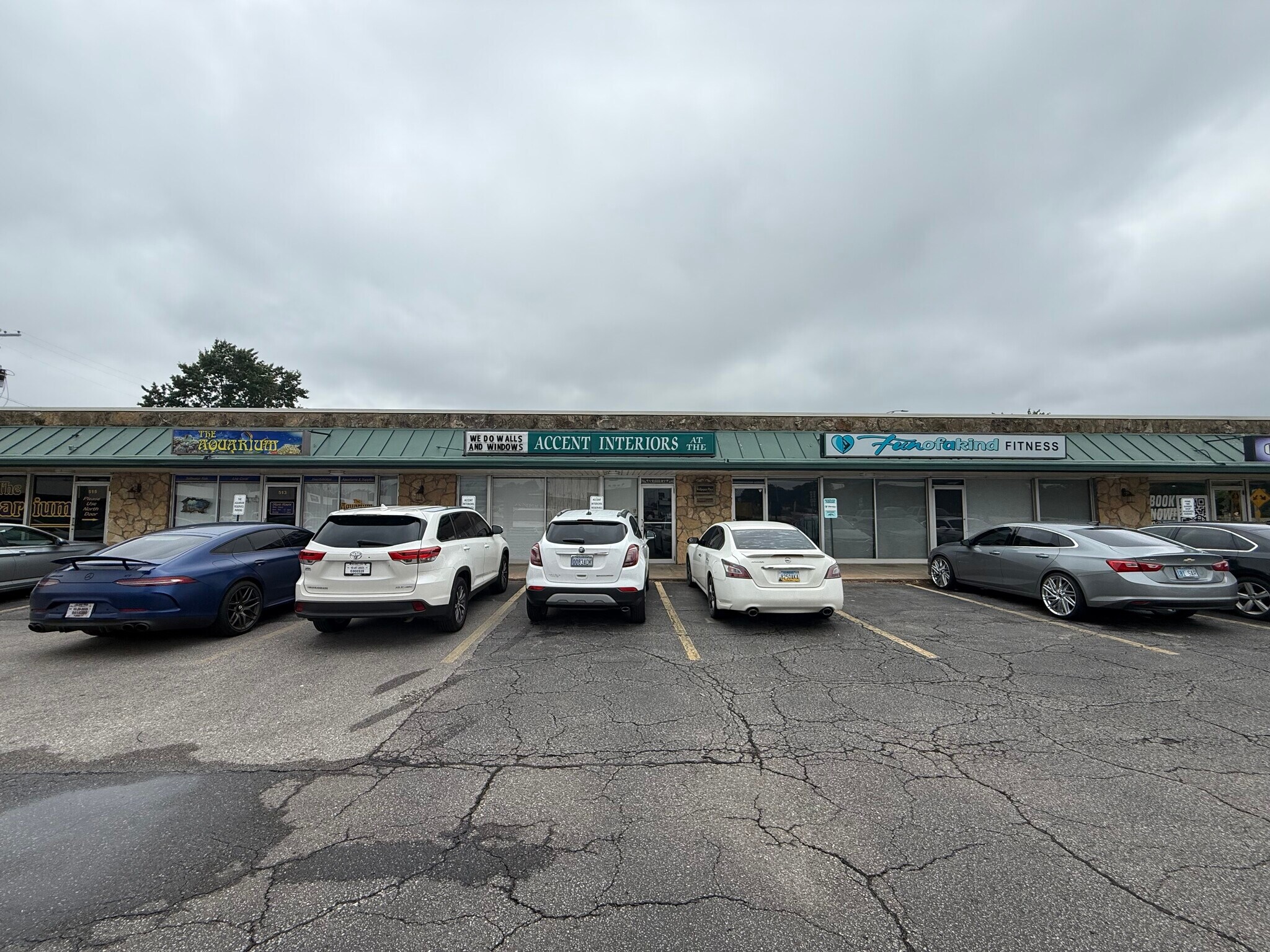 6355 E Kellogg Dr, Wichita, KS for lease Building Photo- Image 1 of 6