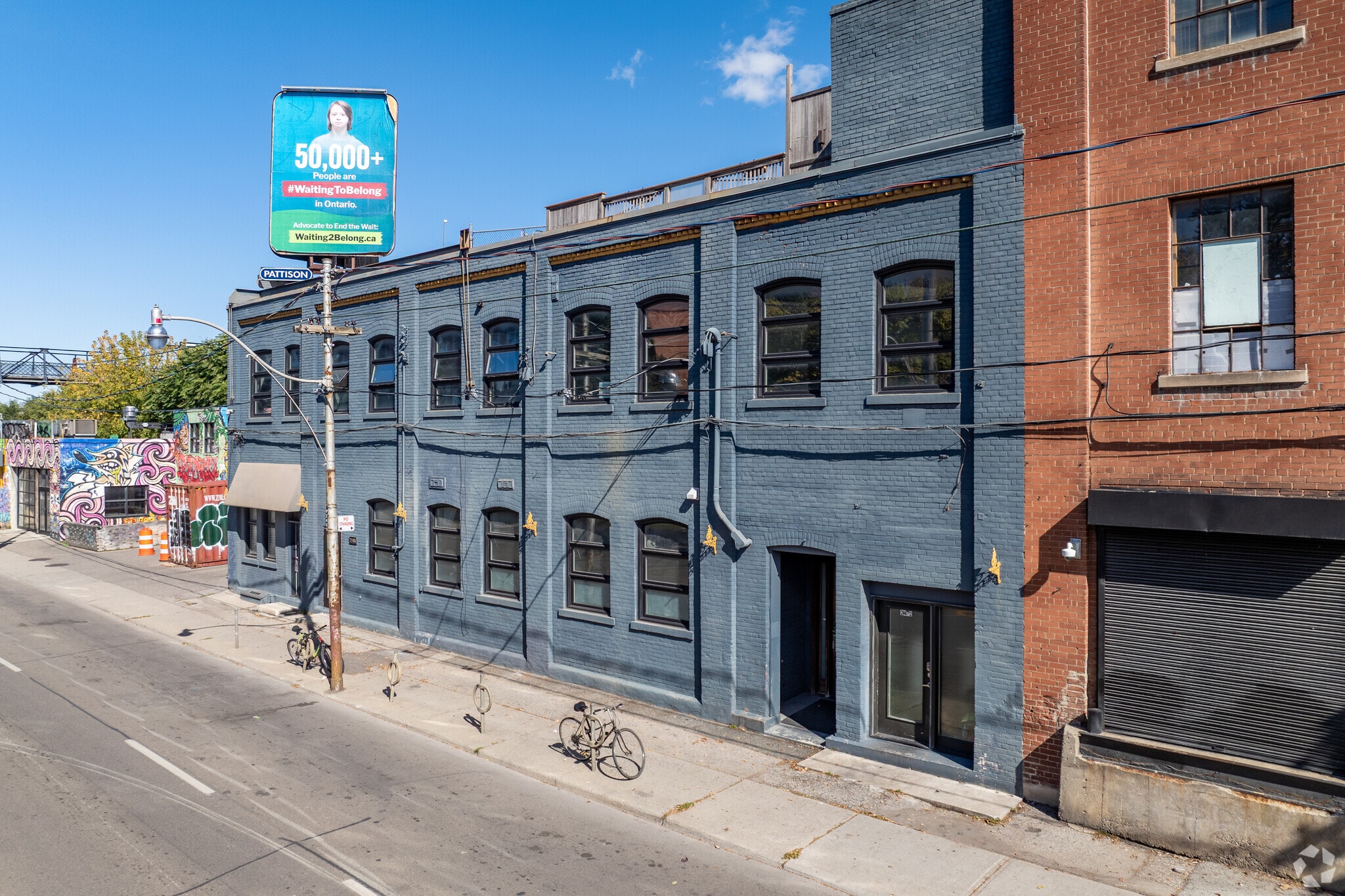 2480 Dundas St W, Toronto, ON for sale Primary Photo- Image 1 of 55