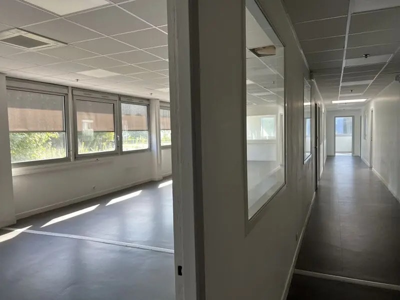 25 Avenue Du Bois De La Pie, Tremblay-en-France à louer Photo intérieure- Image 1 de 1