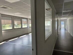 25 Avenue Du Bois De La Pie, Tremblay-en-France à louer Photo intérieure- Image 1 de 1