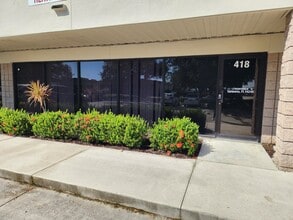 418-544 Interstate Ct, Sarasota, FL for lease Building Photo- Image 1 of 25