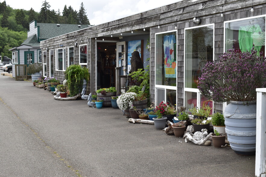 139 Howerton Way SE, Ilwaco, WA for sale - Building Photo - Image 1 of 12