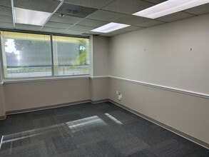 498 Palm Springs Dr, Altamonte Springs, FL for lease Interior Photo- Image 1 of 2