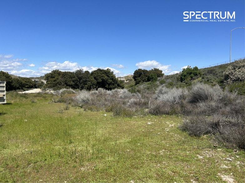 San Fernando Rd, Santa Clarita, CA for sale - Building Photo - Image 3 of 8