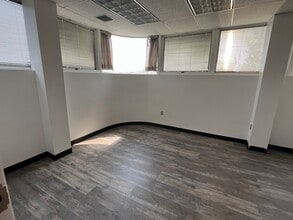 446-450 Union Blvd, Allentown, PA for lease Interior Photo- Image 2 of 4