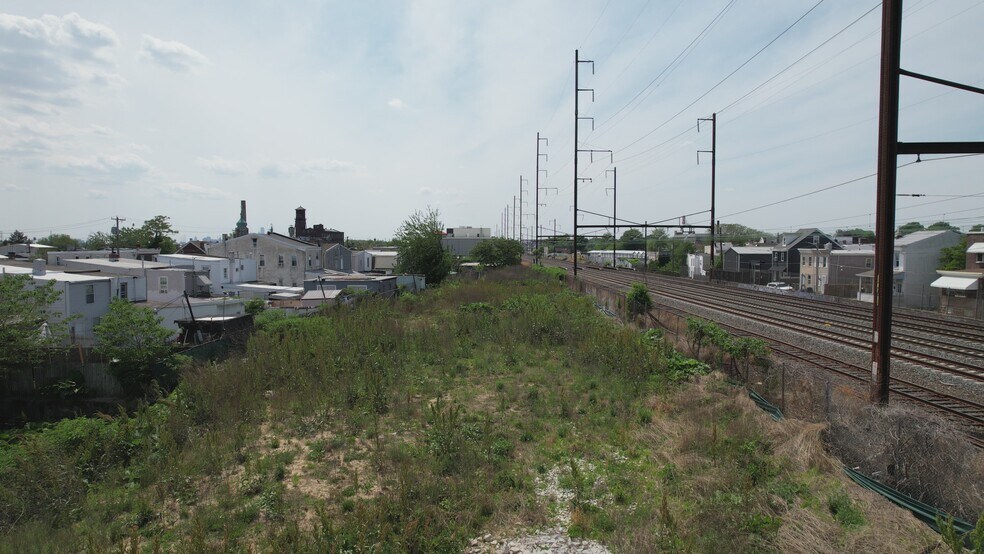 2201-2203 Orthodox St, Philadelphia, PA à vendre - Vidéo sur l’inscription commerciale - Image 2 de 22