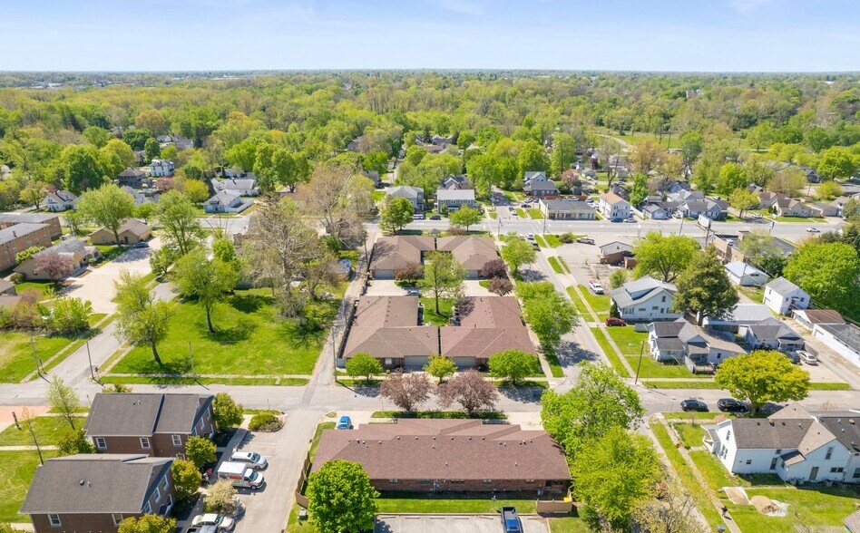 714 College Dr, Anderson, IN à vendre - Photo du bâtiment - Image 3 de 50