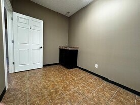 835 S 9th Ave, Haubstadt, IN 47639 - Unit 841 -  - Interior Photo - Image 1 of 5