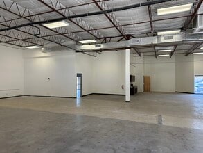 459-599 Spencer Ln, San Antonio, TX for lease Interior Photo- Image 2 of 8