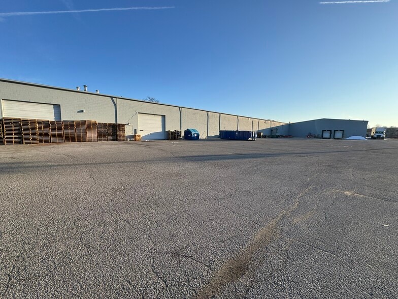 57784 County Road 3, Elkhart, IN for lease - Building Photo - Image 3 of 12