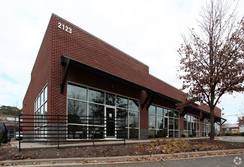 2123 Atlantic Ave, Raleigh, NC à louer - Photo du bâtiment - Image 2 de 3