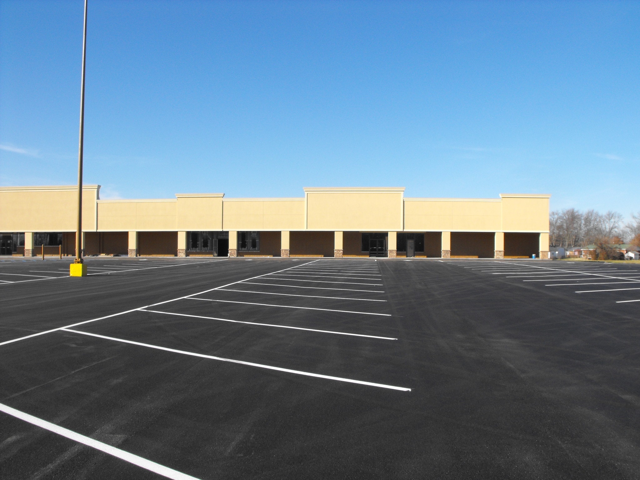 1103-1109 Market St, Charlestown, IN for lease Primary Photo- Image 1 of 6