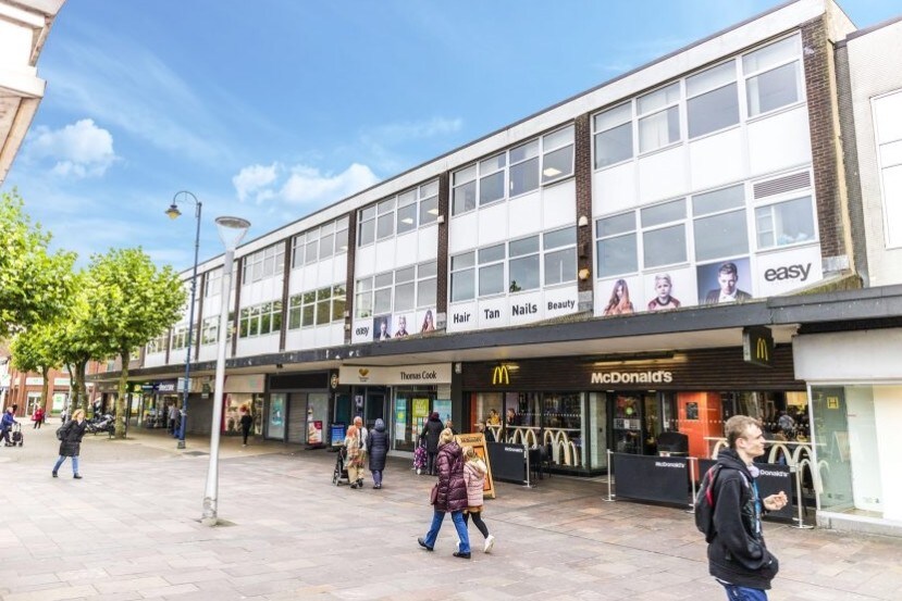 37-49 Warrington St, Ashton Under Lyne for lease Primary Photo- Image 1 of 6