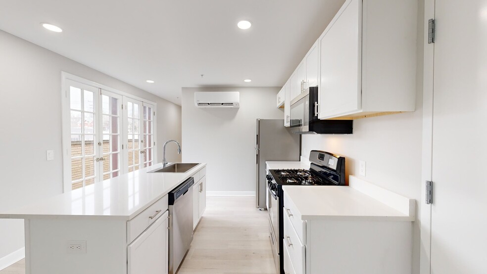 12383 Cedar Rd, Cleveland Heights, OH à vendre - Numérisation 3D de Matterport - Image 2 de 32