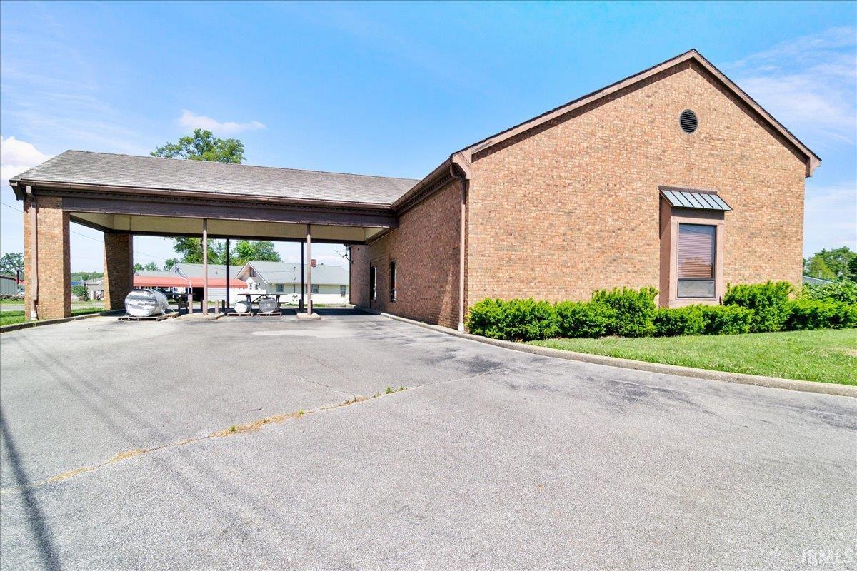 410 Morton st, Oakland City, IN à vendre Photo principale- Image 1 de 13