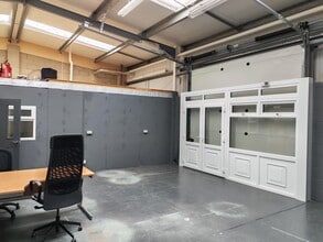 School Rd, Lowestoft for lease Interior Photo- Image 1 of 6