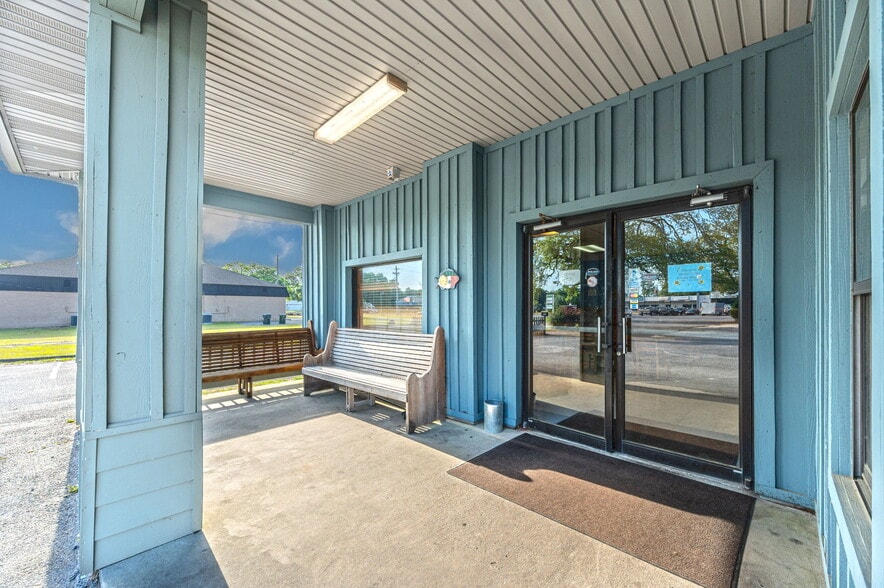 5129 Dogwood Dr, Milton, FL for sale - Building Photo - Image 2 of 27