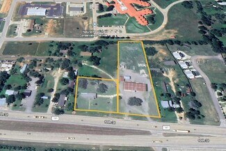 Plus de détails pour 2119-2125 10th St, Floresville, TX - Terrain à vendre