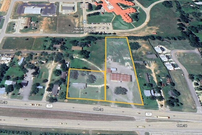 More details for 2119-2125 10th St, Floresville, TX - Land for Sale