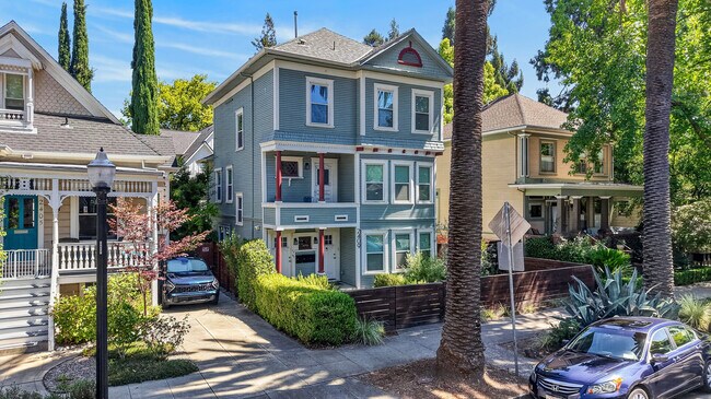 More details for 2409 I St, Sacramento, CA - Multifamily for Sale