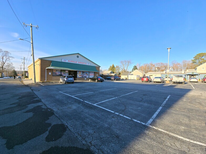 100 N Railroad Ave, Wyoming, DE à louer - Photo du bâtiment - Image 2 de 11
