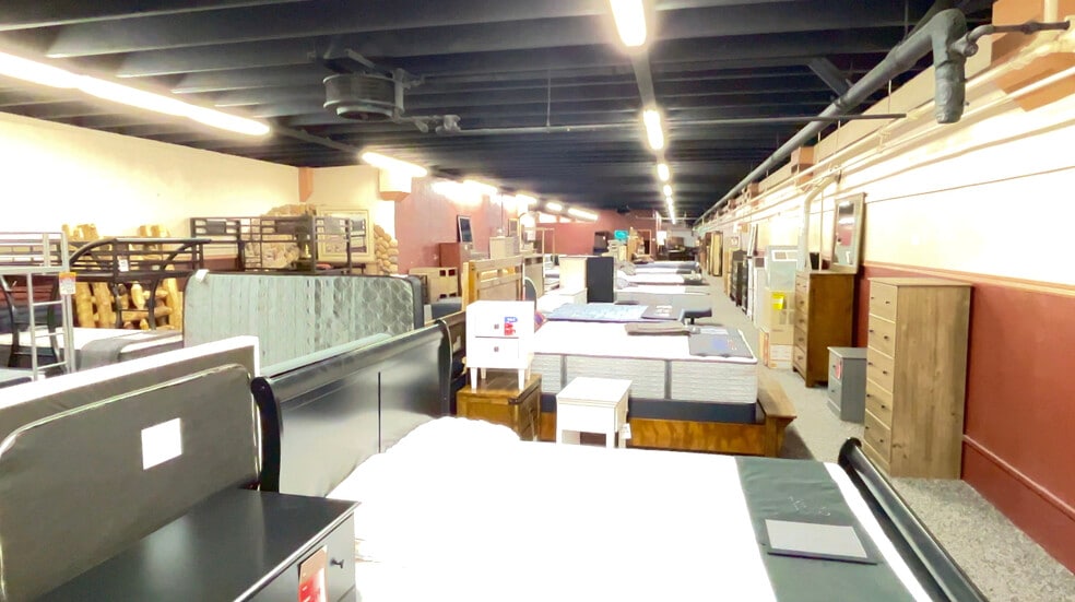 174 W 200 N, Cedar City, UT à vendre - Photo du bâtiment - Image 2 de 50