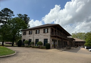 101 W Washington St, Ridgeland, MS à louer Photo du bâtiment- Image 2 de 3