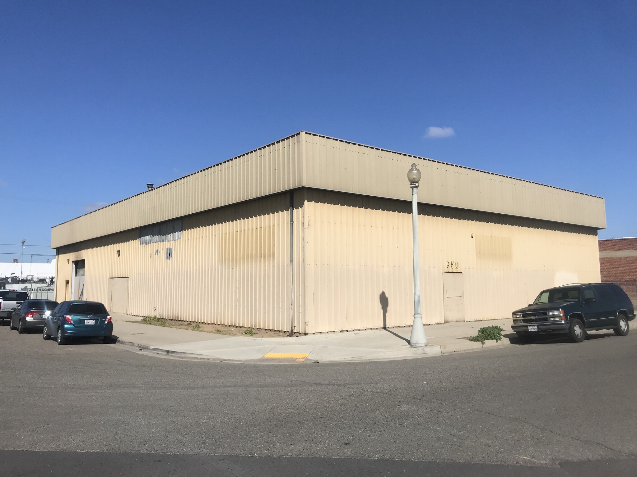 1950 S Van Ness Ave, Fresno, CA for sale Building Photo- Image 1 of 1