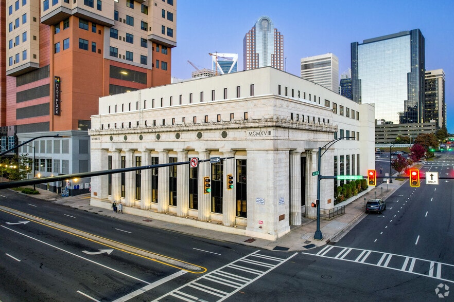 428 E 4th St, Charlotte, NC for sale - Primary Photo - Image 1 of 38