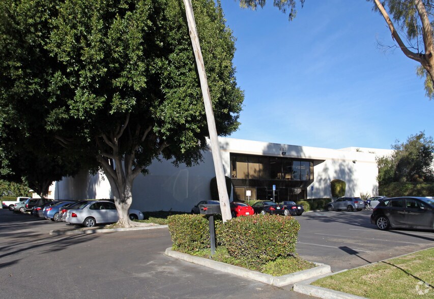 461 Calle San Pablo Rd, Camarillo, CA à louer - Photo du bâtiment - Image 3 de 11