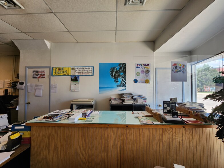 2104 Main St, Emmetsburg, IA for sale - Building Photo - Image 3 of 13