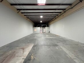 13750 Treeline Ave S, Fort Myers, FL à louer Photo intérieure- Image 1 de 4